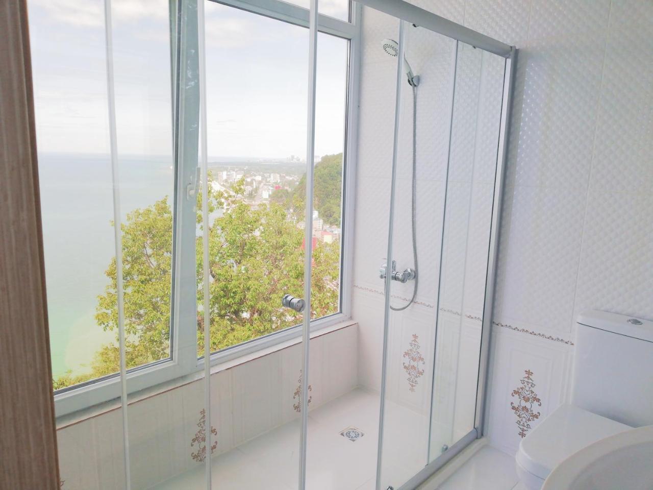 Albatross Kvariati Guest House Buitenkant foto